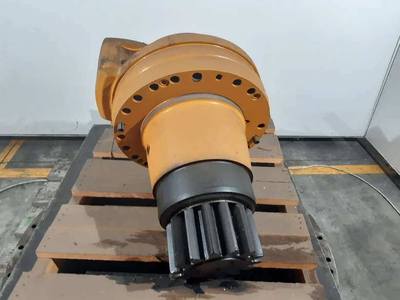 Réducteur de rotation pour LIEBHERR R952