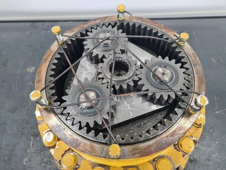 Réducteur de rotation pour KOMATSU PC228USLC-11