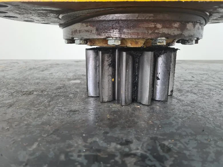 Réducteur de rotation pour KOMATSU PC228USLC-11