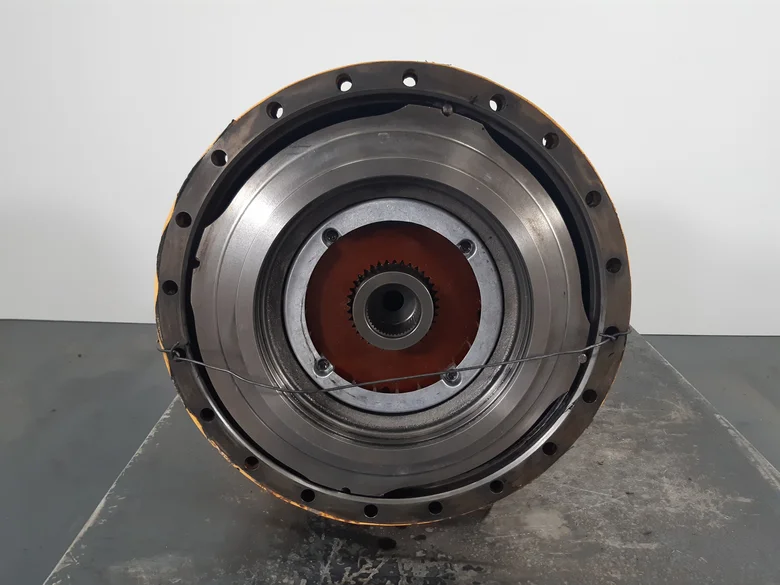 Wheel gear for VOLVO L180E