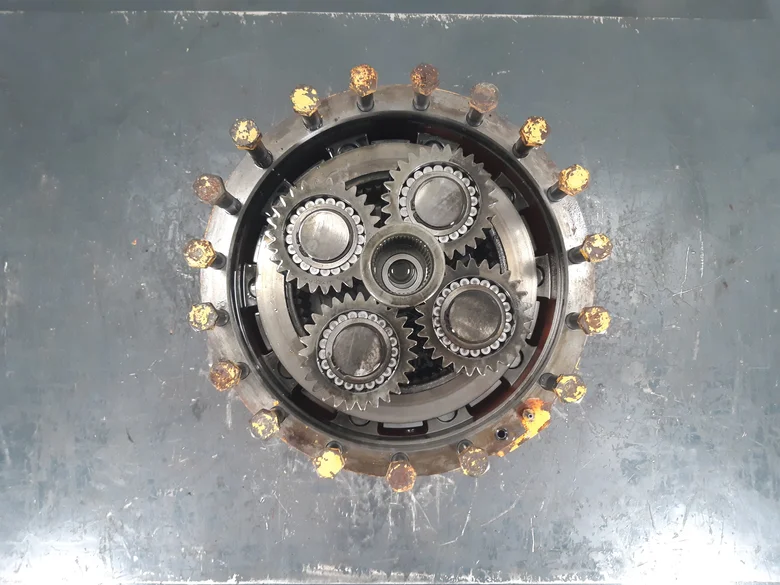 Réducteur de roue pour LIEBHERR L576