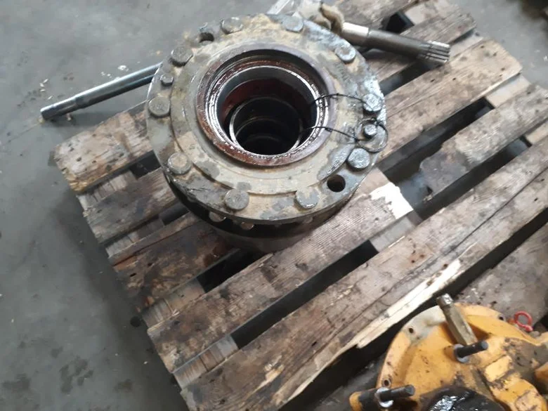 Réducteur de roue pour LIEBHERR A914