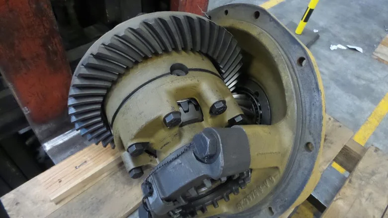 Differential axle for CATERPILLAR 930