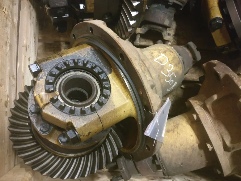 Differential axle for CATERPILLAR D350B