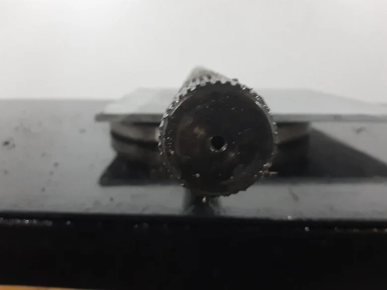 Wheel shaft for LIEBHERR L564