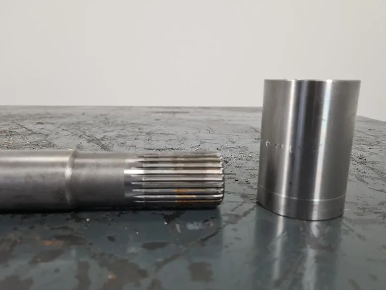 Wheel shaft for LIEBHERR A902LI