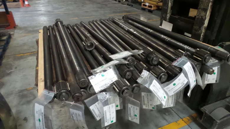 Wheel shaft for BELL B25C