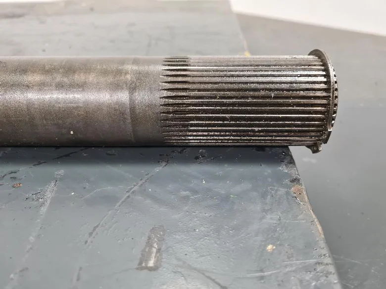 Wheel shaft for VOLVO A35D
