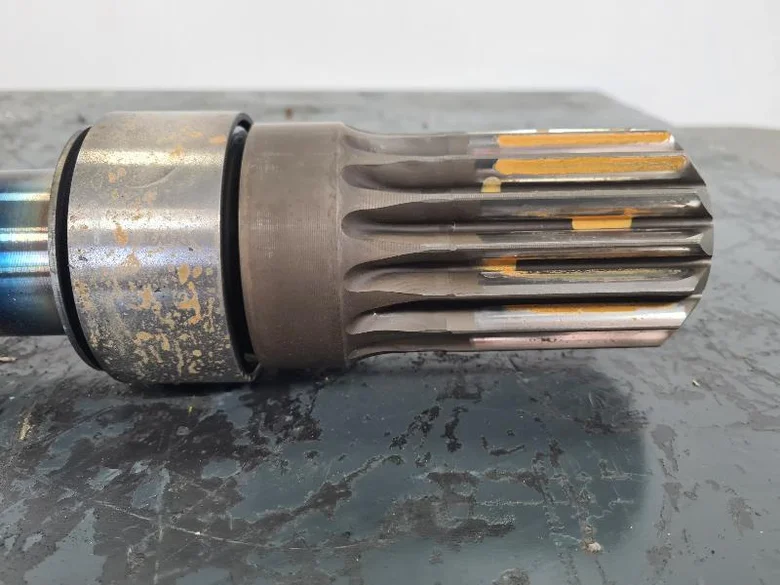 Wheel shaft for VOLVO A35G
