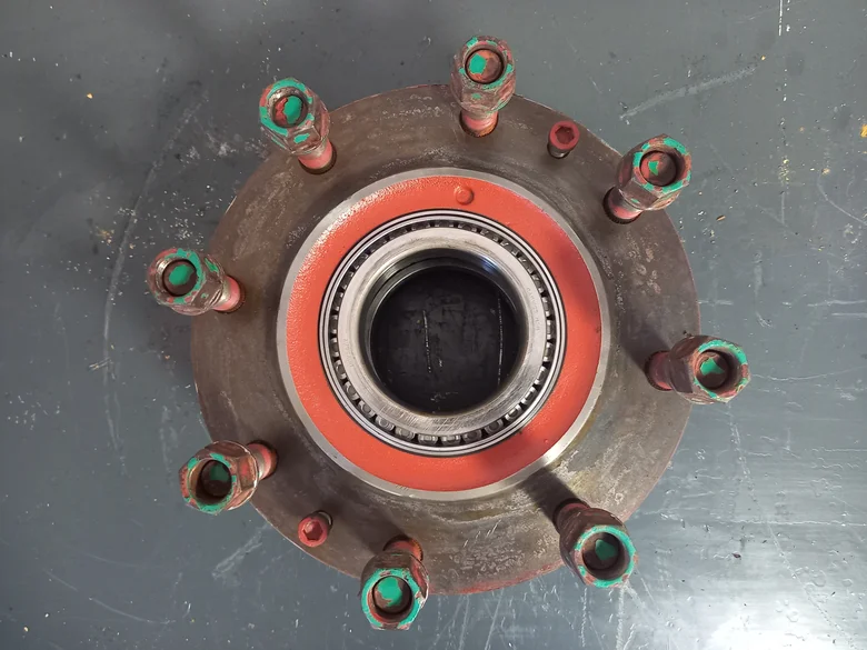 Wheel hub for LIEBHERR A308