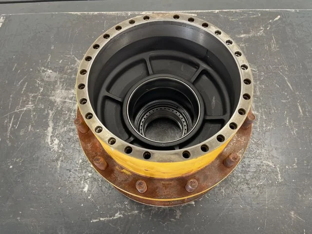 Wheel hub for VOLVO A30E
