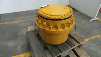Wheel hub for LIEBHERR L580