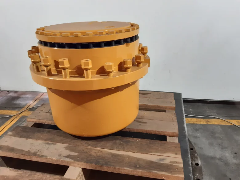 Moyeu de roue pour LIEBHERR L580