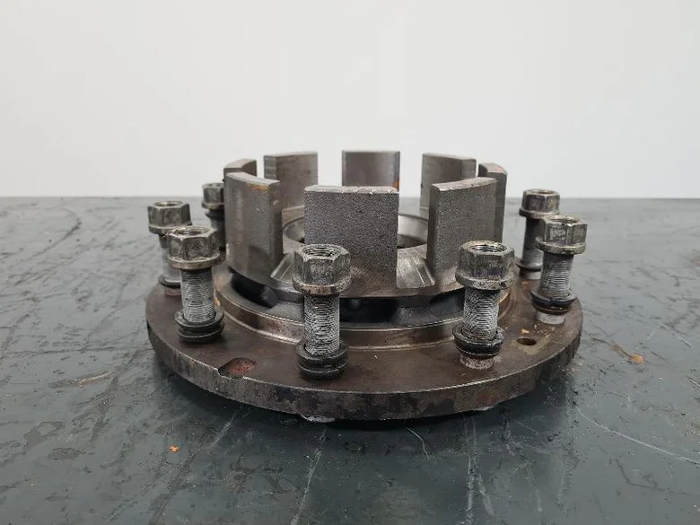 Wheel hub for CATERPILLAR M313D