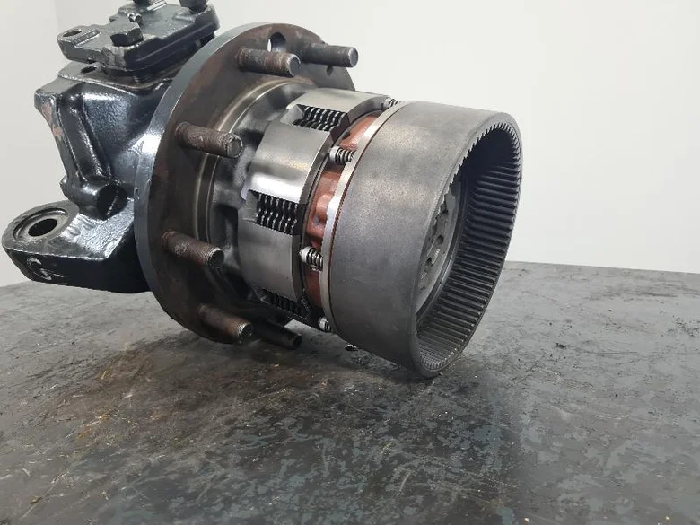 Wheel hub for CATERPILLAR M318D