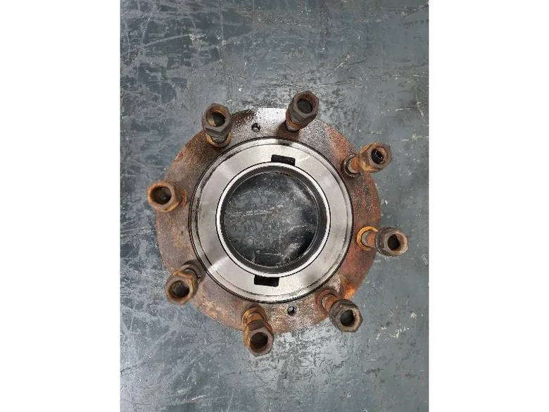 Buje de rueda para LIEBHERR A311