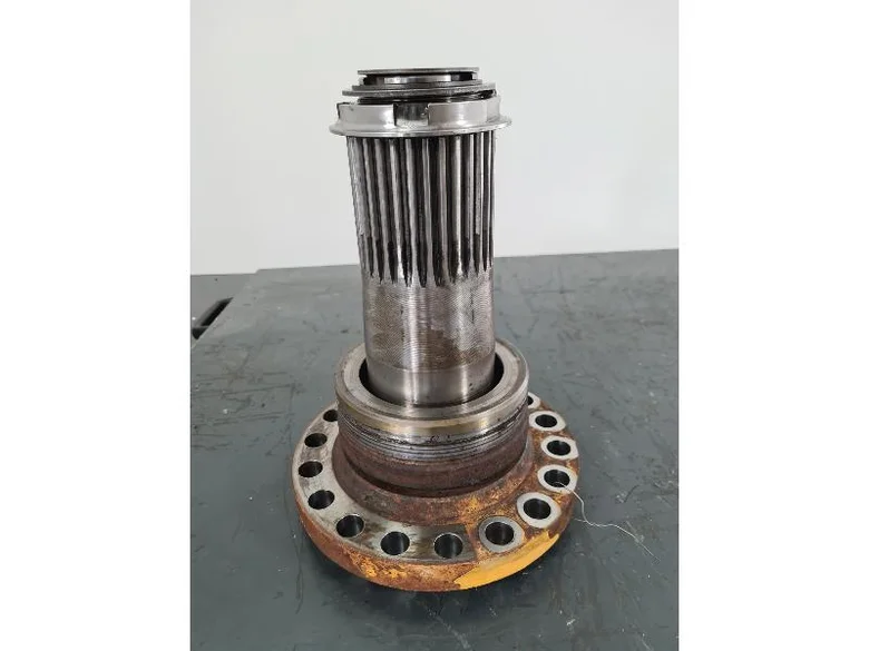 Wheel spindle for VOLVO A20