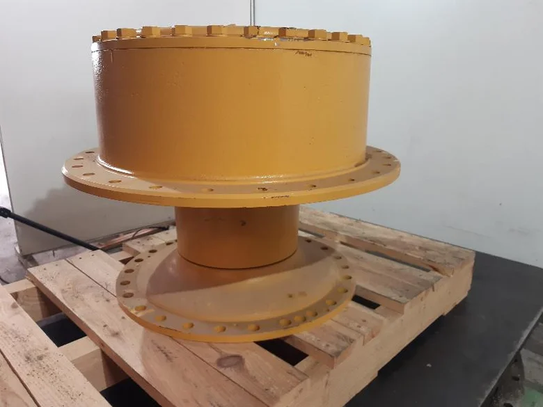 Wheel spindle for CATERPILLAR D7R