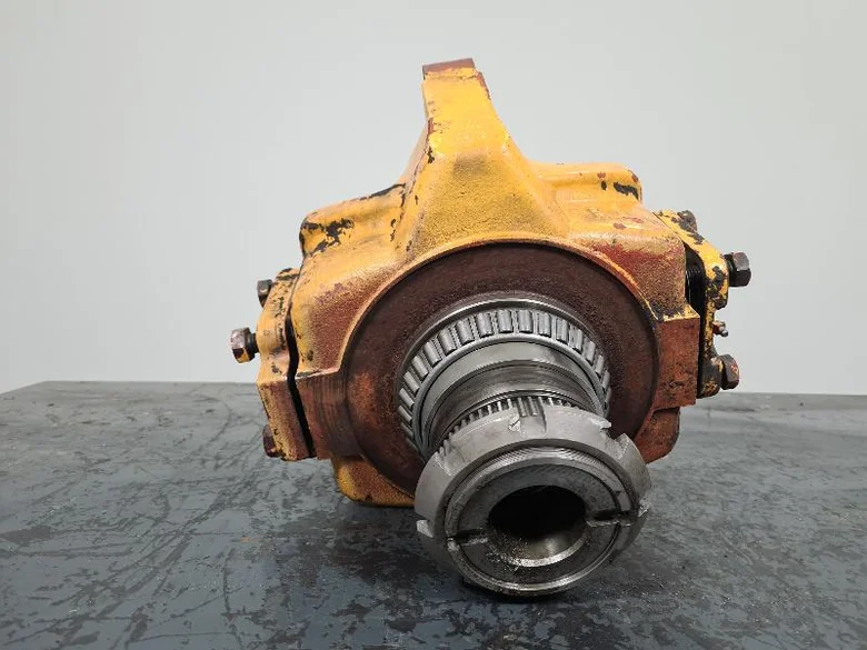 Wheel spindle for LIEBHERR A922LI