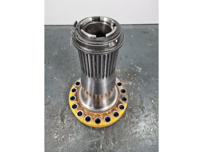 Wheel spindle for VOLVO A30E