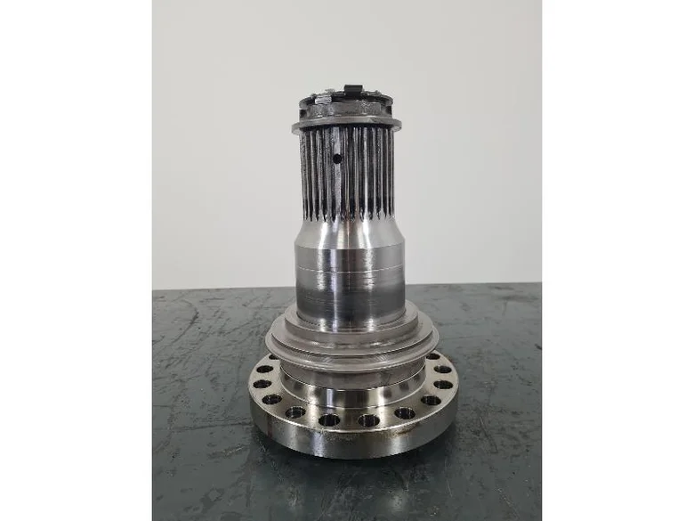 Wheel spindle for VOLVO A30G