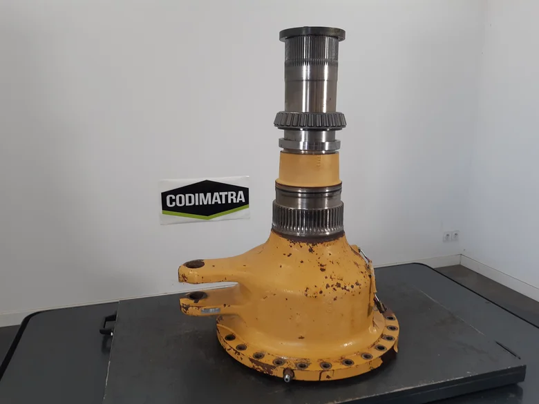 Wheel spindle for CATERPILLAR 770