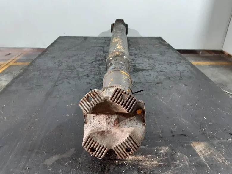Drive shaft for VOLVO A25D