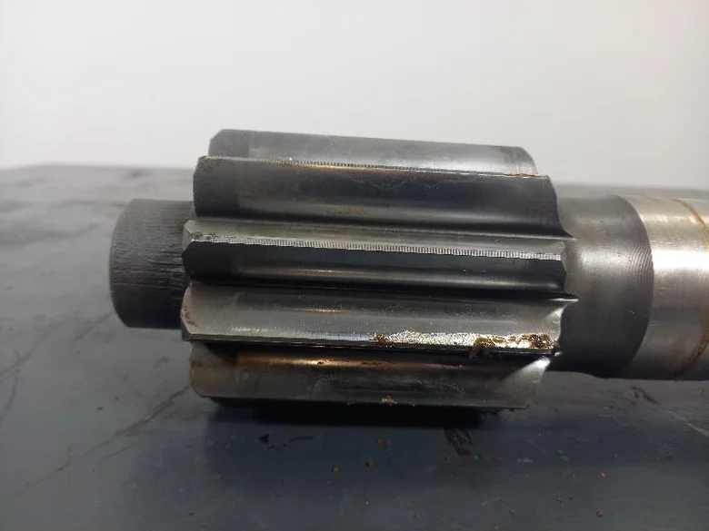 Drive shaft for CATERPILLAR D6RXL