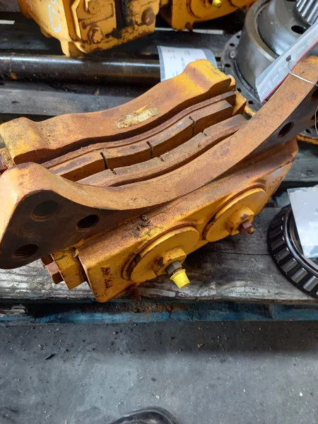 Pinza para VOLVO A25C