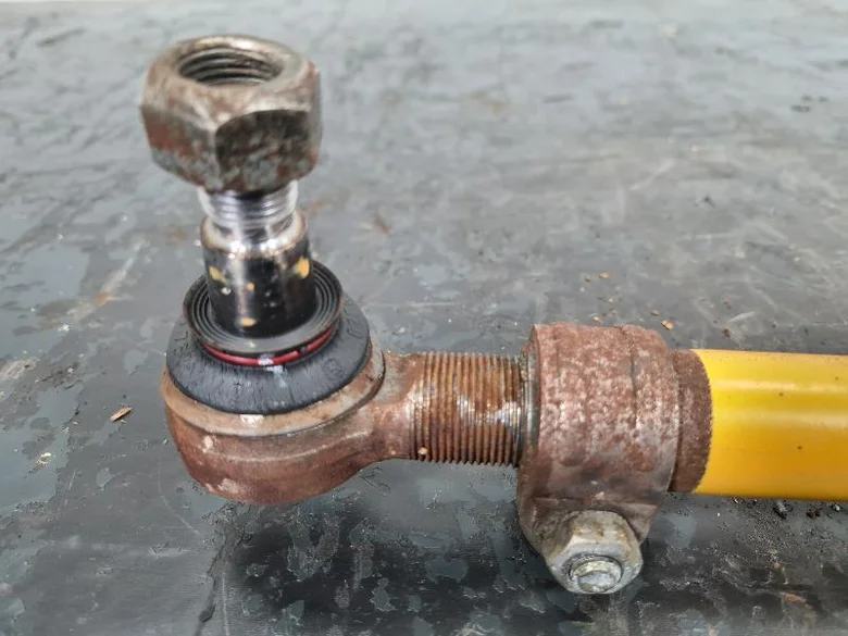 Tie rod for VOLVO A25F