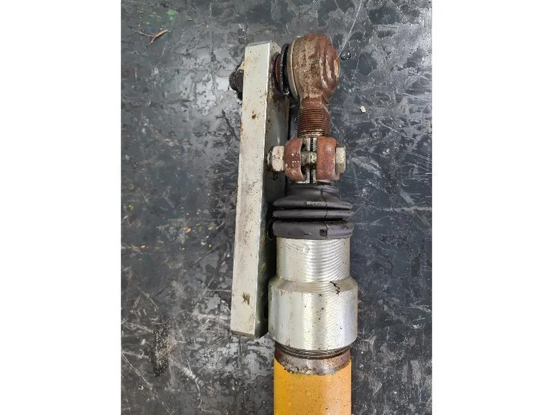 Tie rod for VOLVO A25F