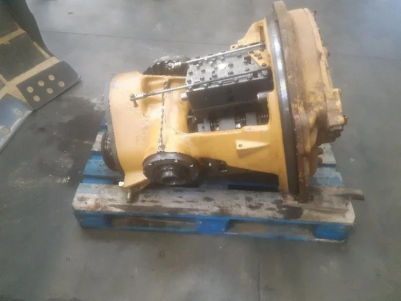 Gearbox for CATERPILLAR D5H