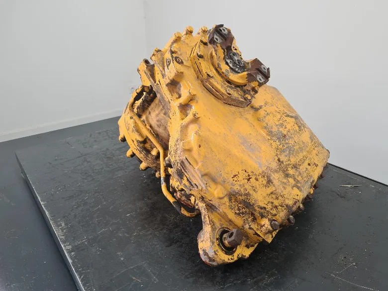 Transfer gear for VOLVO A25D