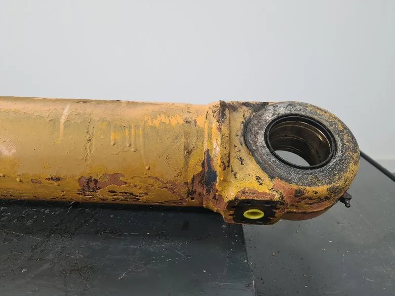 Vérin de flèche pour LIEBHERR A912LI