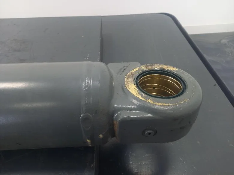 Cilindro de pluma para LIEBHERR R924COMP