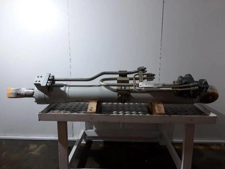 Cilindro de pluma para LIEBHERR R934C