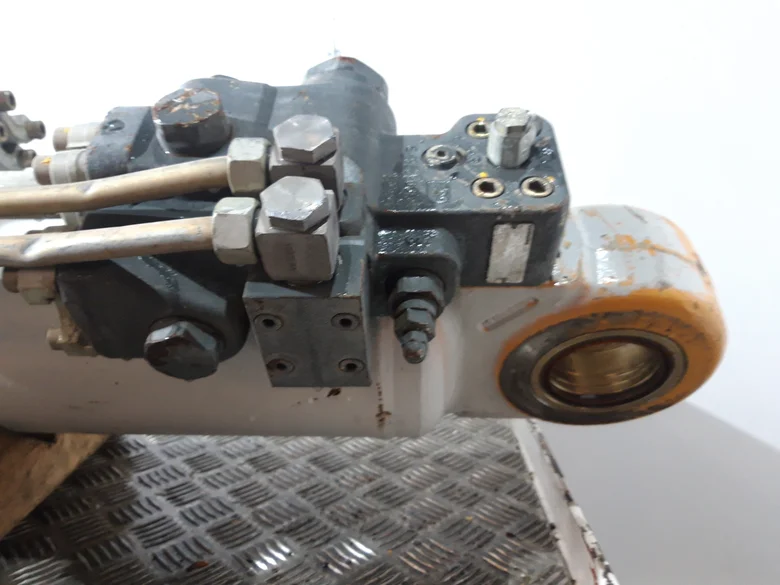 Cilindro de pluma para LIEBHERR R934C