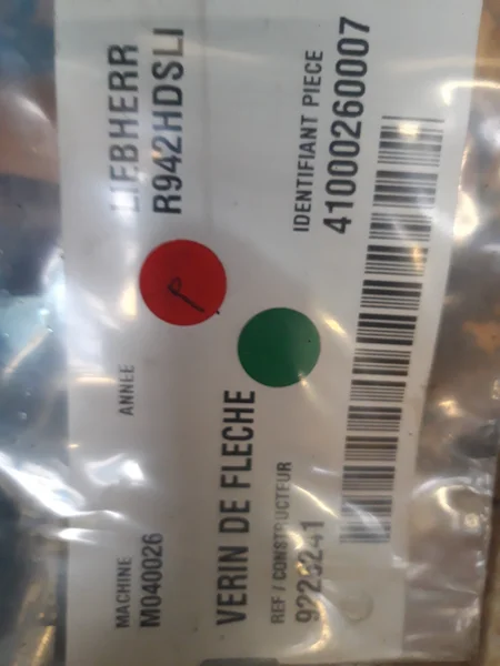 Vérin de flèche pour LIEBHERR R942HD