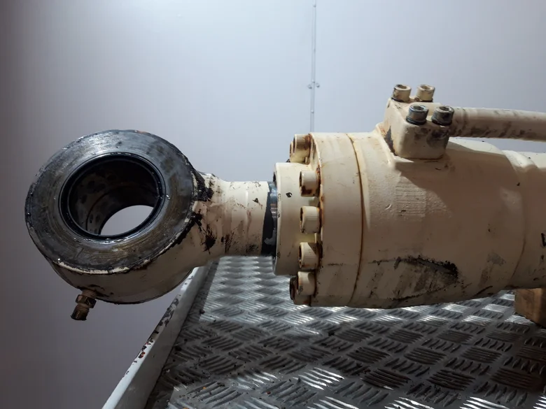 Vérin de flèche pour VOLVO EC210B