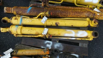 Vérin de flèche pour KOMATSU PW150-1