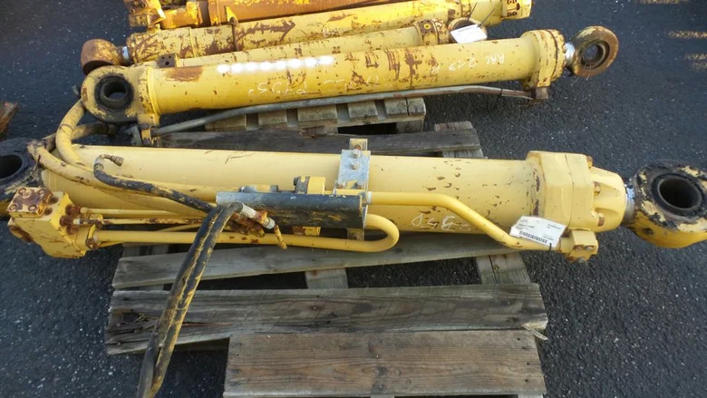 Boom cylinder for CATERPILLAR 235