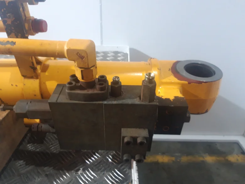 Cilindro de pluma para JCB JS160