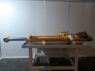 Vérin de flèche pour JCB JS210
