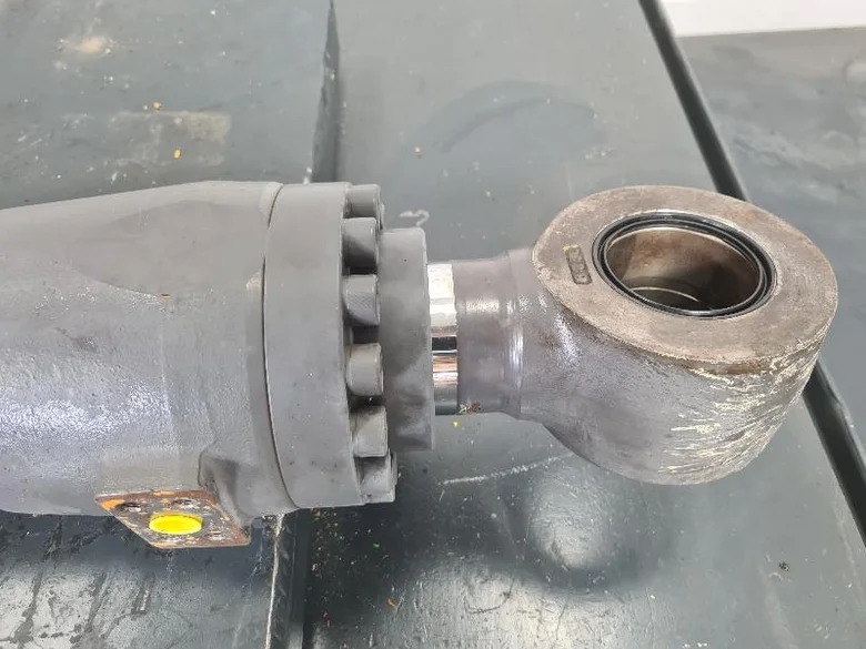 Cilindro de pluma para VOLVO ECR235DL