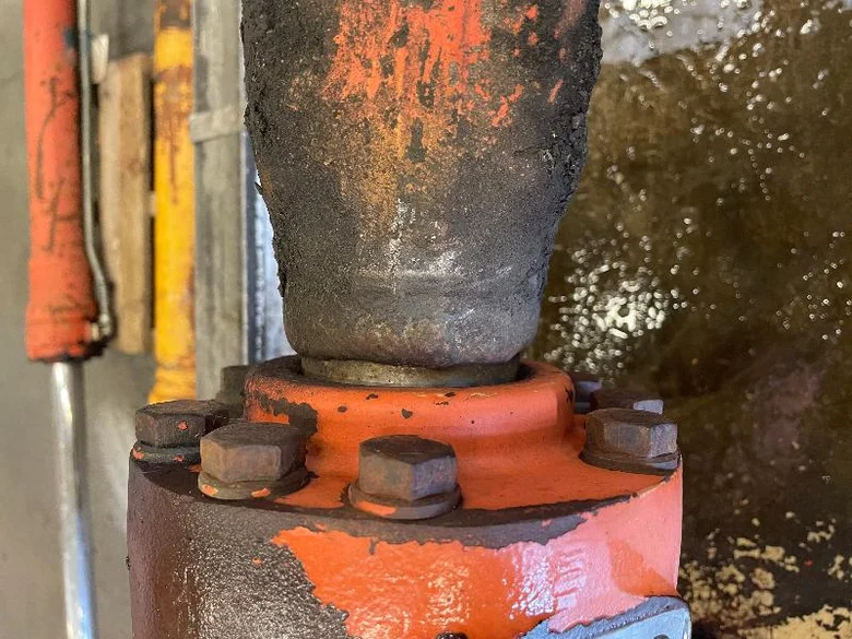 Stick cylinder for LIEBHERR R900B