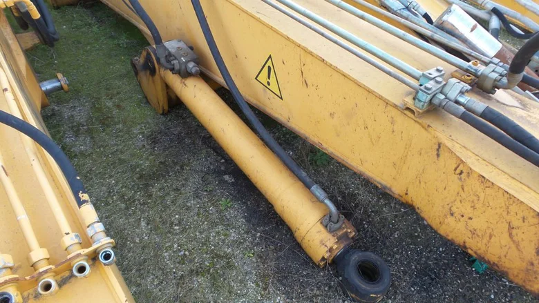 Vérin de balancier pour LIEBHERR A904
