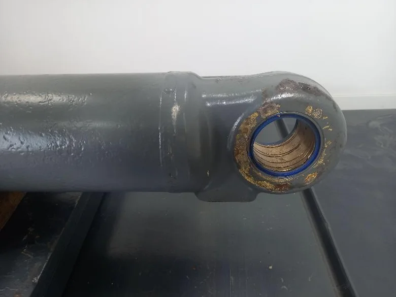 Cilindro de balanc edn para LIEBHERR R924COMP