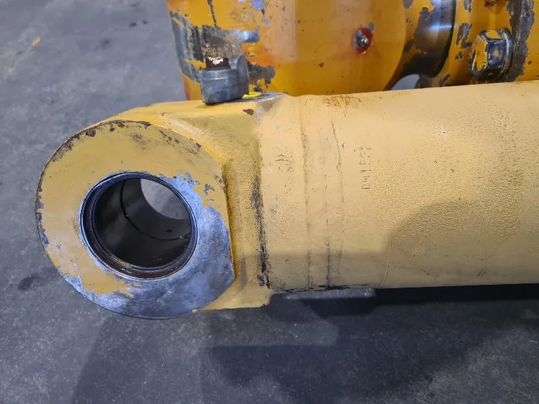 Stick cylinder for CATERPILLAR 330L