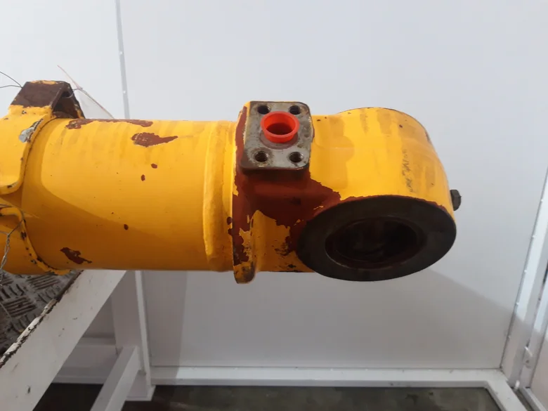 Vérin de balancier pour JCB JS160LCCAPSII