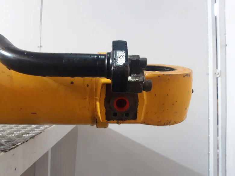 Cilindro de balanc edn para JCB JS330NC